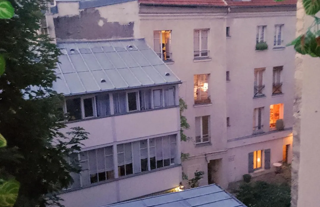 Studio In Montmartre-1