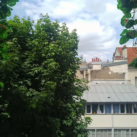 Studio In Montmartre-3